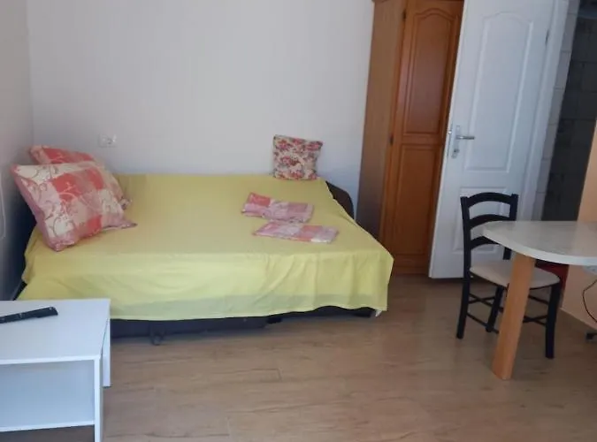 アパート In With Balcony, Air Conditioning, Wifi, Washing Machine 5025-3
