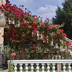In With Balcony, Air Conditioning, Wifi, Washing Machine 5025-3 Ika