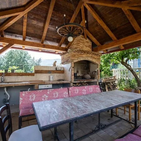 In With Balcony, Air Conditioning, Wifi, Washing Machine 5025-3 Appartamento