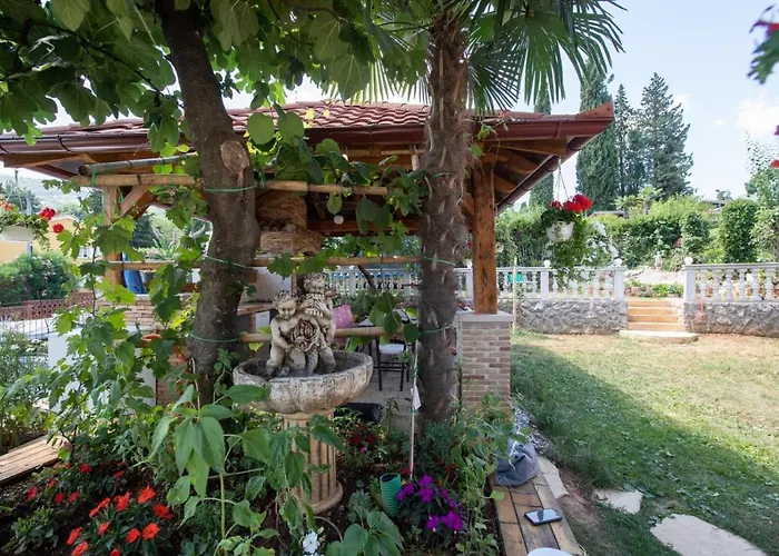 In With Balcony, Air Conditioning, Wifi, Washing Machine 5025-3 * Ika